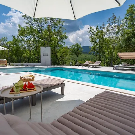 New! Angela A Modern Family Retreat * Krivodol