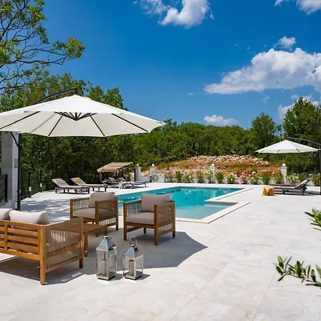 New! Angela A Modern Family Retreat * Krivodol